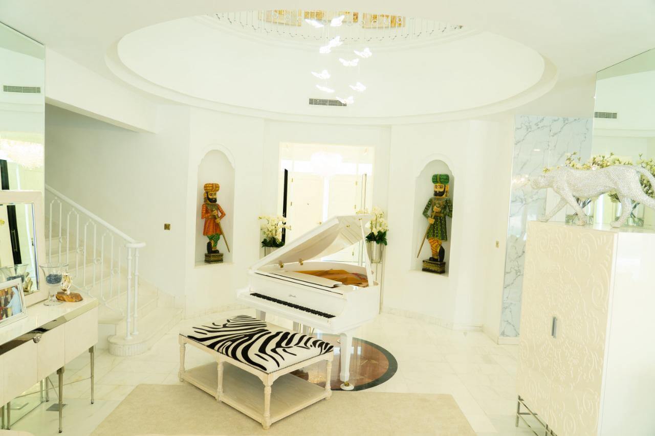 luxury villa for sale in Palm Island in Dubai | فيلا فاخرة للبيع في جزيرة النخلة في دبي