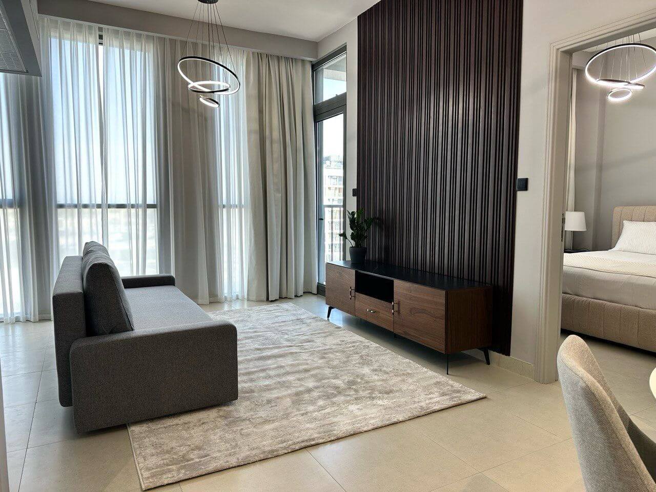 للبيع شقة غرفة وصالة بسعر مميز في دبي