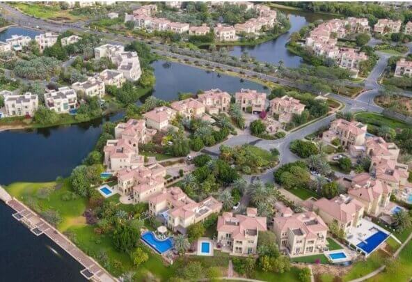 للبيع جزيرة في إمارة دبي - For sale an island in Dubai