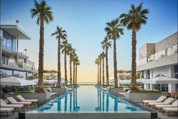 For sale 5-star hotel Palm Jumeirah| Dubai. - للبيع فندق 5 نجوم في دبي، نخلة جميرا | تملك حر