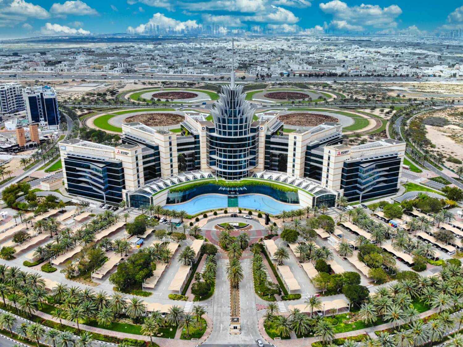 مبنى سكني كامل للبيع في دبي بمنطقة واحة السيليكون