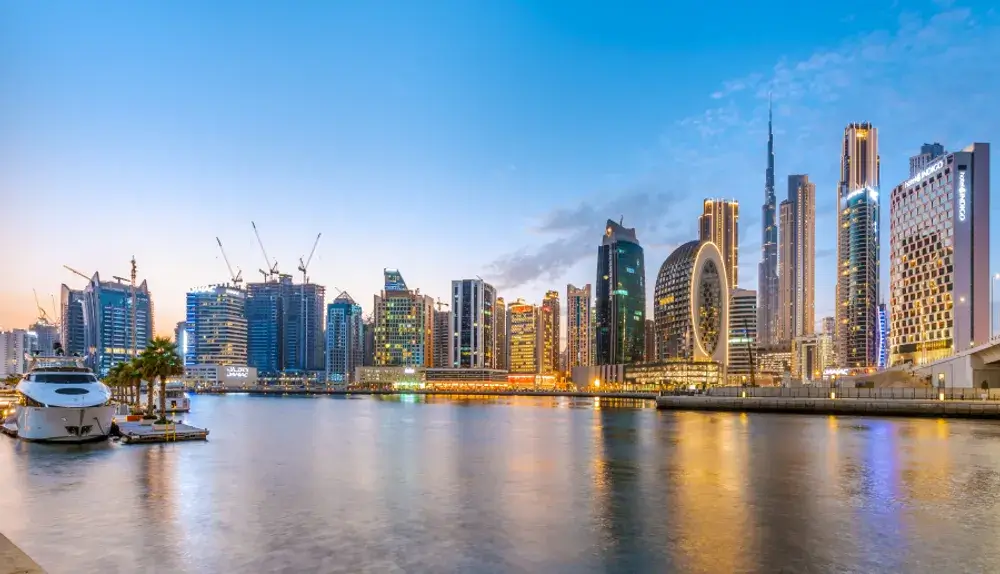 برج سكني تجاري للبيع في دبي - في الخليج التجاري